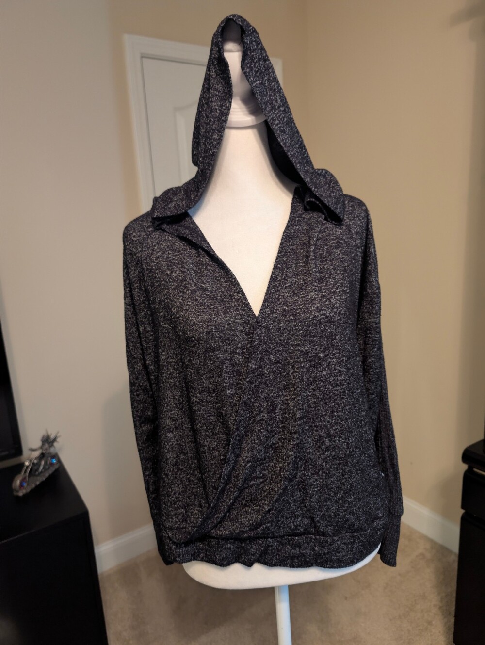 Jessica Simpson Active Lola Heathered Charcoal Pullover Hoodie